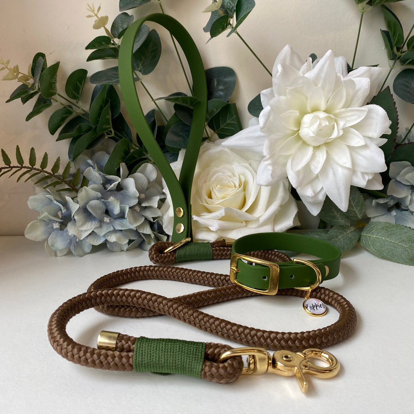 Brown Paracord Lead