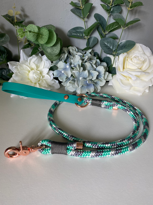 Pastel Mint Camo Paracord Lead