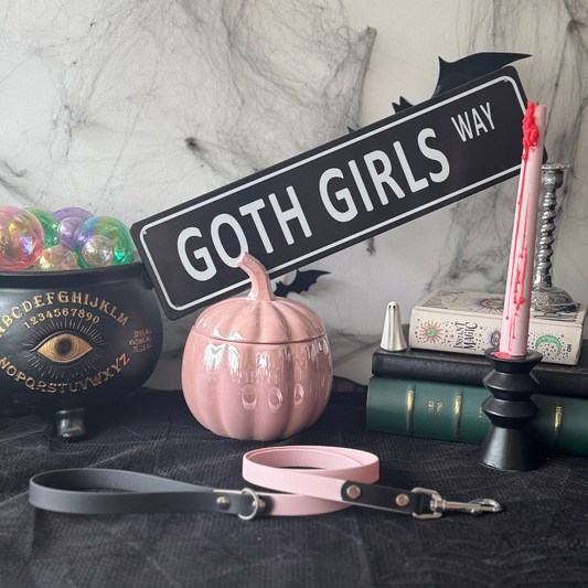 Pastel Goth Lead