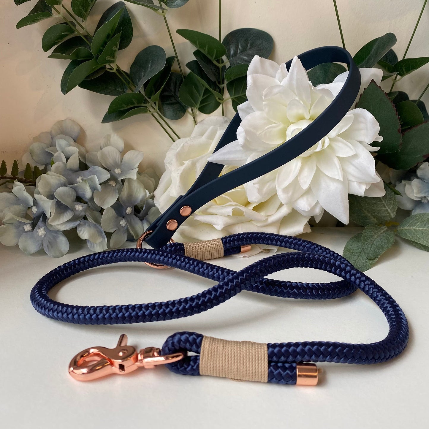Navy Paracord Lead
