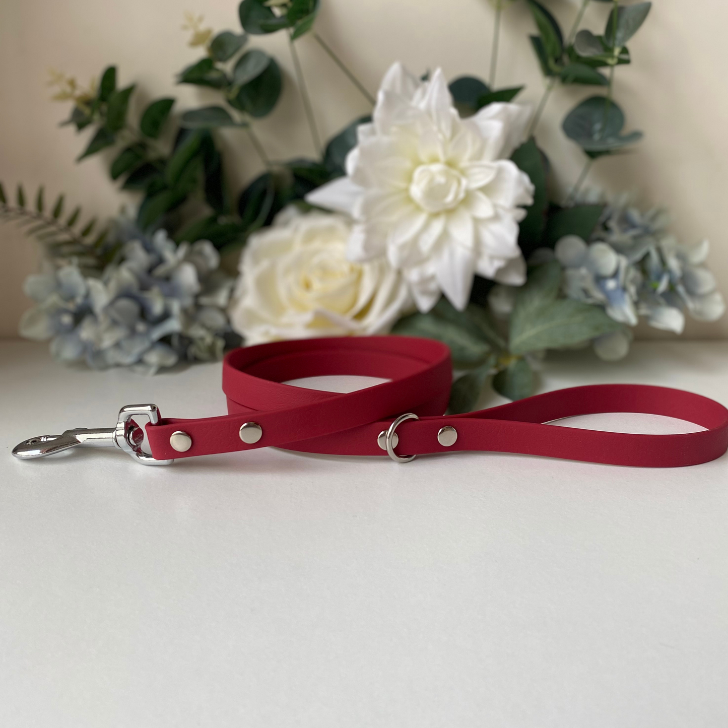 Wine Red Waterproof Lead