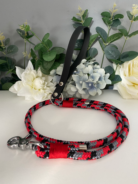 Red Camo Paracord Lead